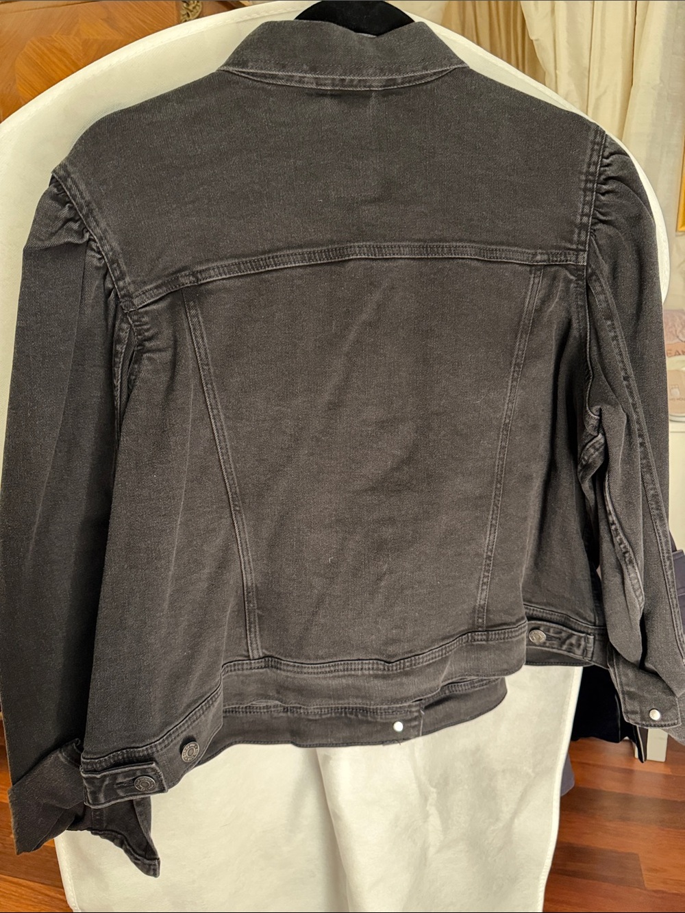 GAP Women's Black Denim Jacket - Picture 3 of 7